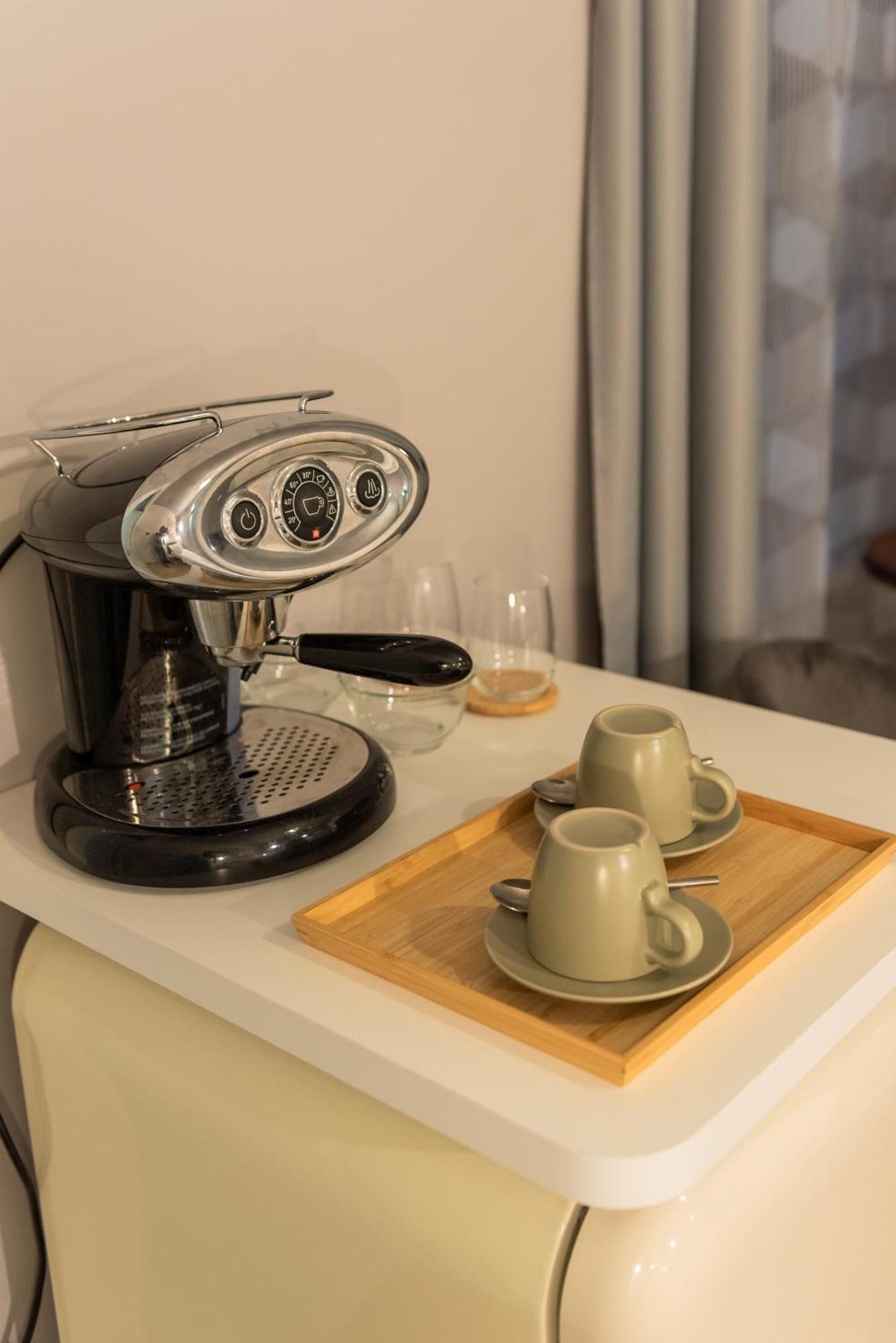 Sophia Boutique Suites Trieste Bagian luar foto