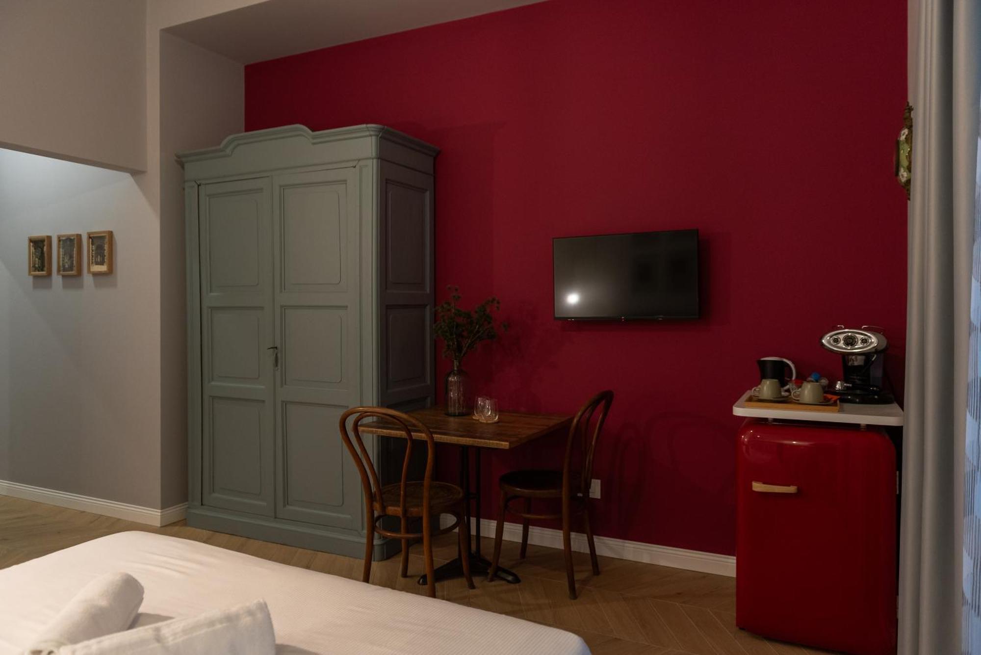 Sophia Boutique Suites Trieste Bagian luar foto