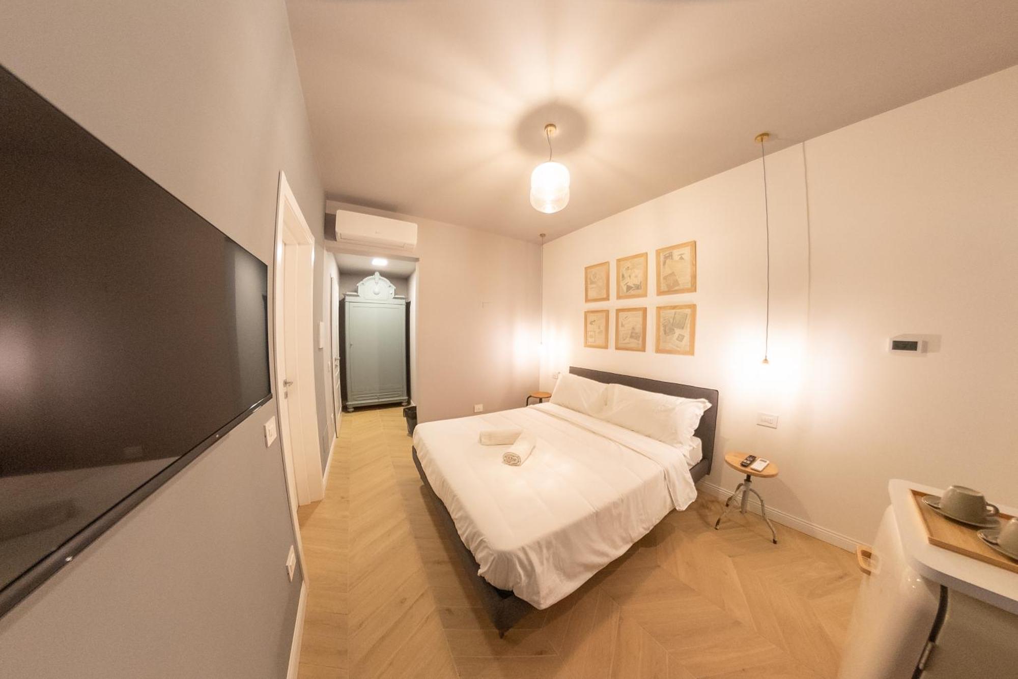 Sophia Boutique Suites Trieste Bagian luar foto