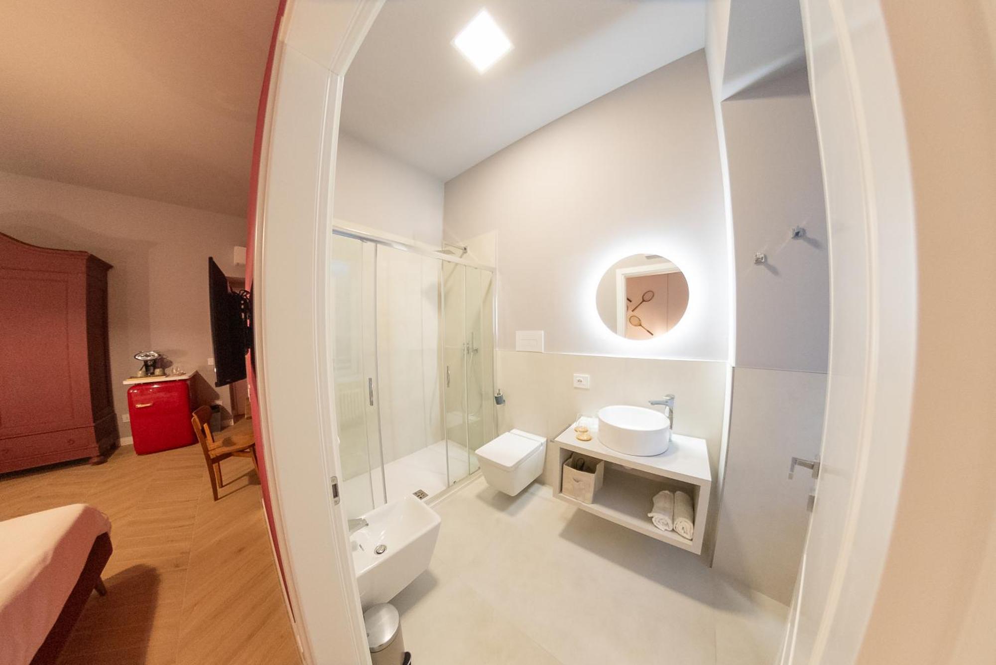 Sophia Boutique Suites Trieste Bagian luar foto