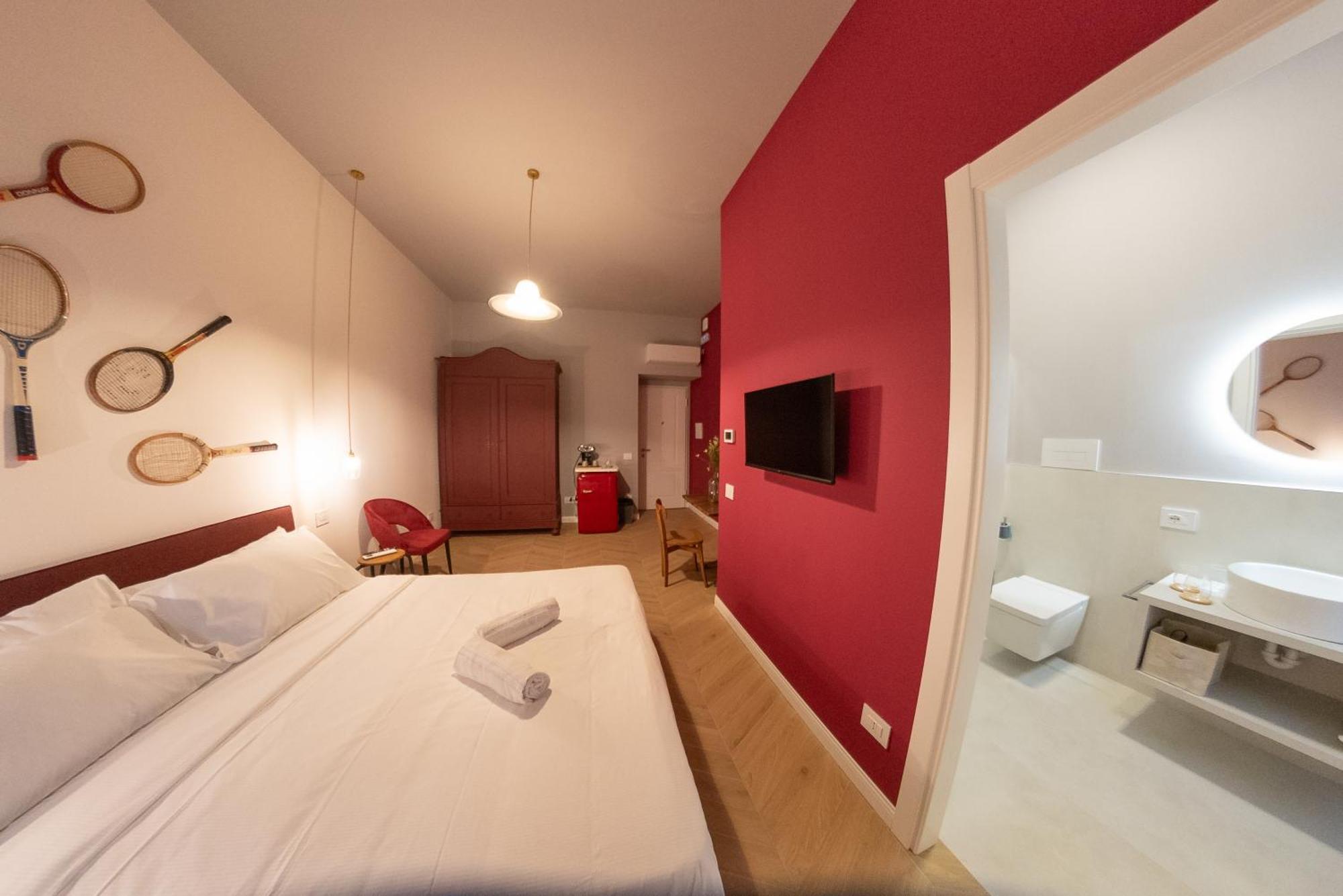 Sophia Boutique Suites Trieste Bagian luar foto