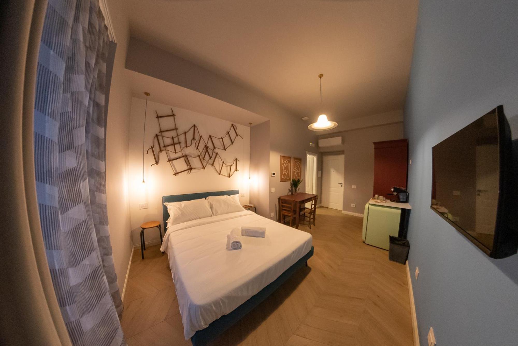 Sophia Boutique Suites Trieste Bagian luar foto